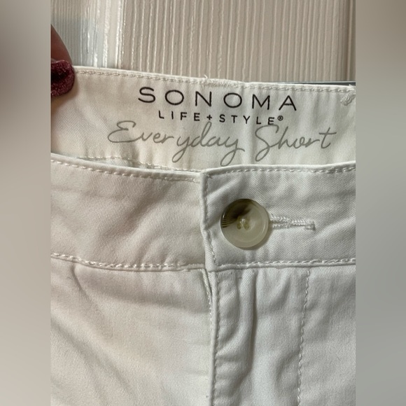 SONOMA Life+Style Everyday White Short Original Fit Size 10 - Picture 4 of 6